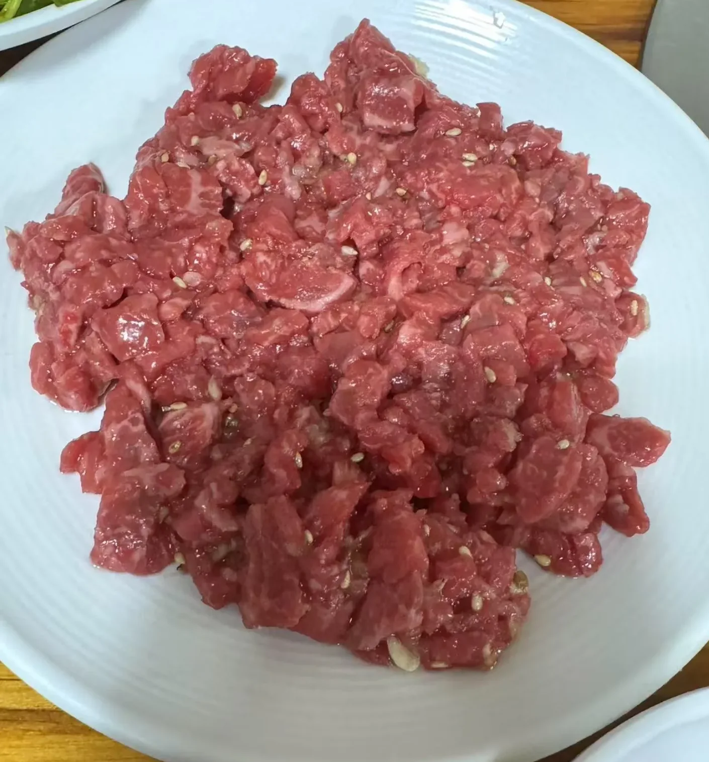 店主赠送的生拌牛肉